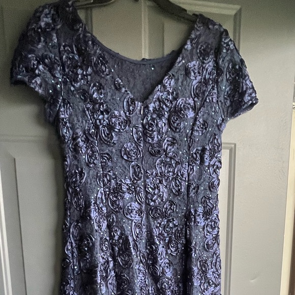 Alex Evenings Rosette A-line Gown, Navy - Picture 4 of 4